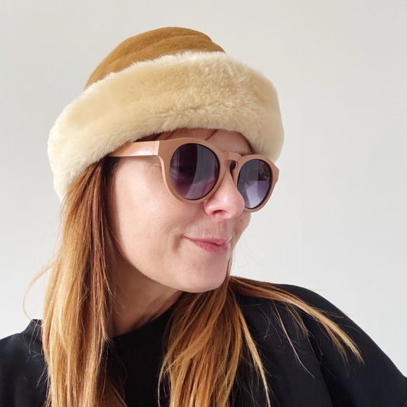 Vintage sheepskin-shearling Tan and Cream Women's Hat - Picture 2 of 10